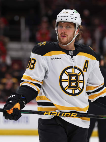 David Pastrnak nastoupi ve Winnipegu