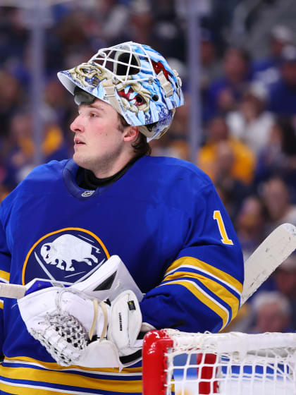 Ukko-Pekka Luukkonen bekommt den Startplatz im Tor der Sabres zurueck