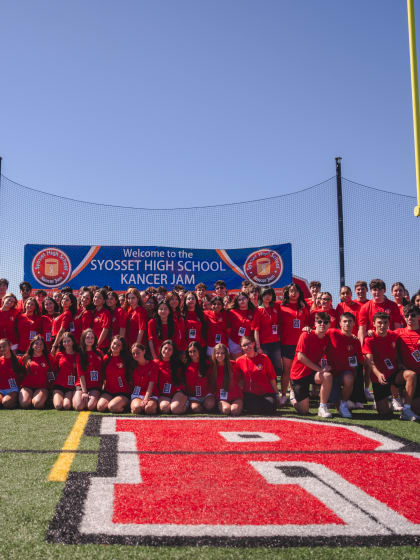 PHOTOS: Anders Lee at Syosset High School's Kancer Jam