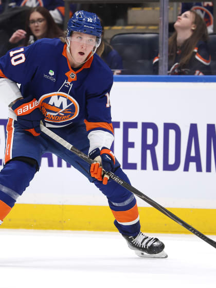 Holmström fortsätter vara het för Islanders