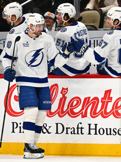 JJ Moser verhilft Tampa Bay Lightning zu Rekord-Siegesserie