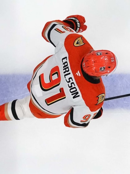 Leo Carlsson lyfter mot OS stärks av datan från NHL EDGE