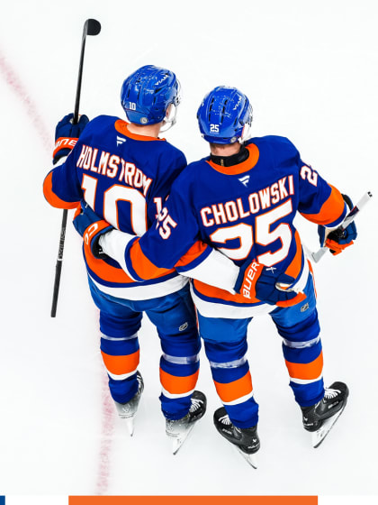 UBS Postgame Photos: Islanders 5, Blackhawks 4