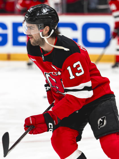 New Jersey Devils gewinnen beim 600. NHL-Einsatz von Nico Hischier