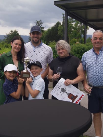 Anze Kopitar surprised with 2025 Lady Byng Trophy on family trip