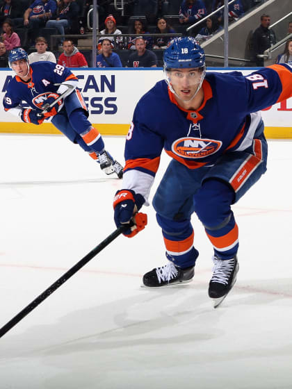 Engvall kallas tillbaka till Islanders