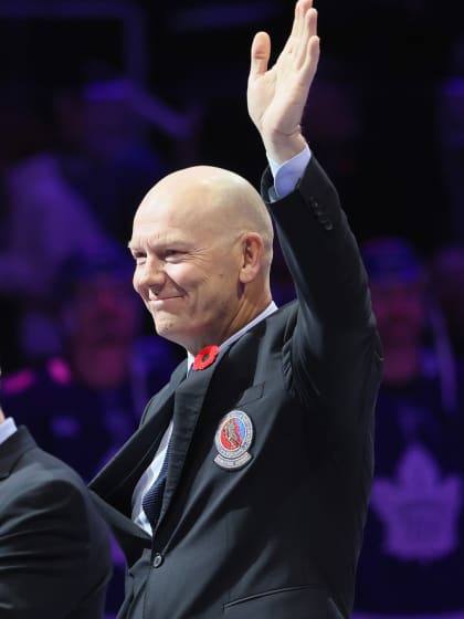 Sundin ser fram emot att Matthews slår hans rekord