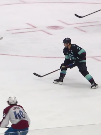 Girard bat Grubauer sur réception