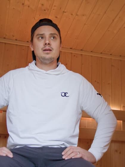 Sebastian Aho avaa saunansa oven Carolinassa