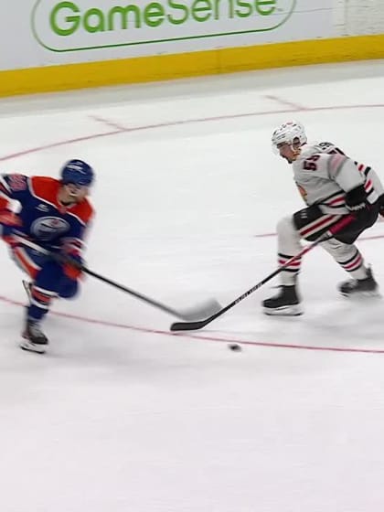 Bouchard donne la victoire aux Oilers