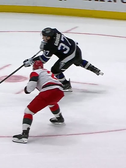 Gourde trouve la lucarne en échappée