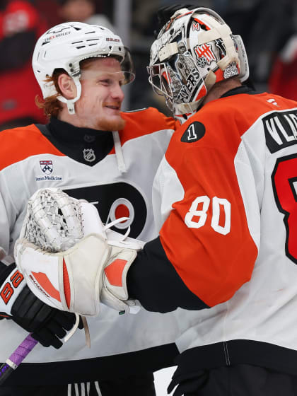 Dan Vladař zaznamenal desátou výhru sezony