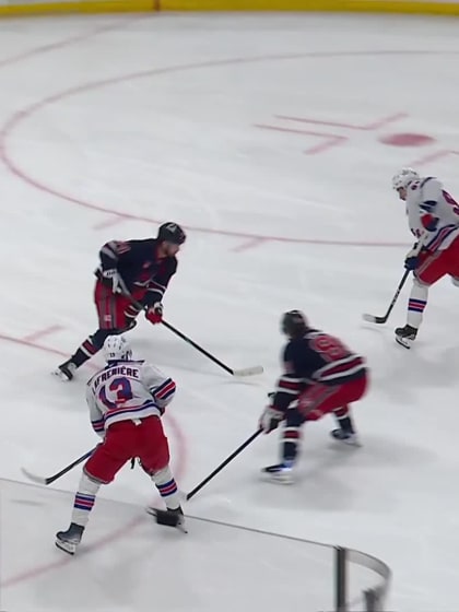 Perreault bien servi par Schneider