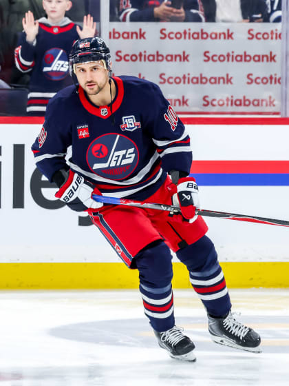 Winnipeg Jets ehren Nino Niederreiter für seine 1.000 NHL-Spiele