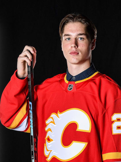Gridin Wins First-Ever Sidney Crosby Trophy