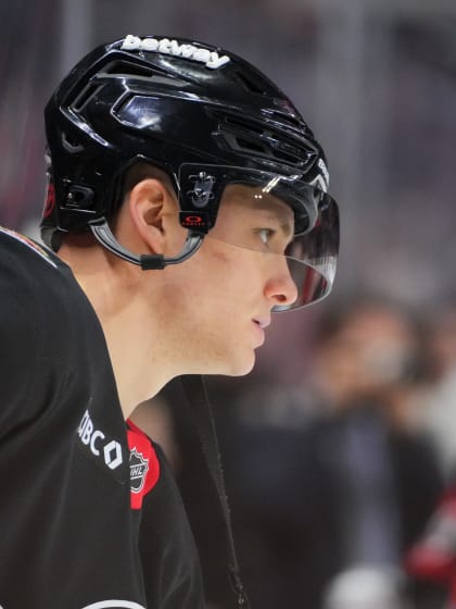 Ottawa Senators Tim Stuetzle konzentriert sich auf seine Leistung 