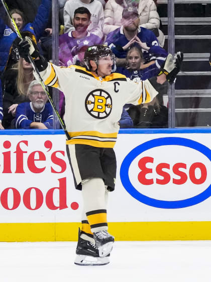 Brad Marchand emerging as true leader of Boston Bruins 