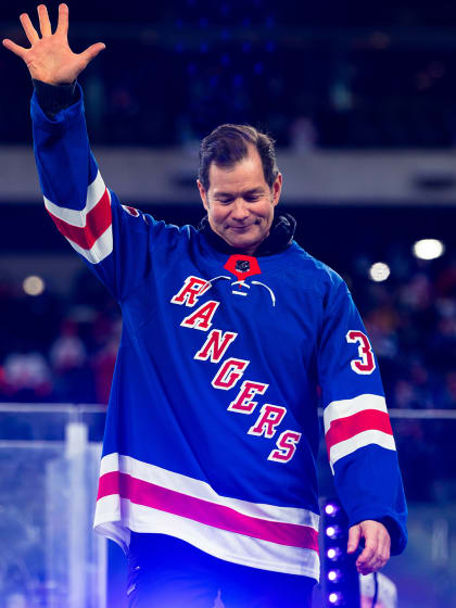 Mike Richter interview on Stadium Series and Rangers career