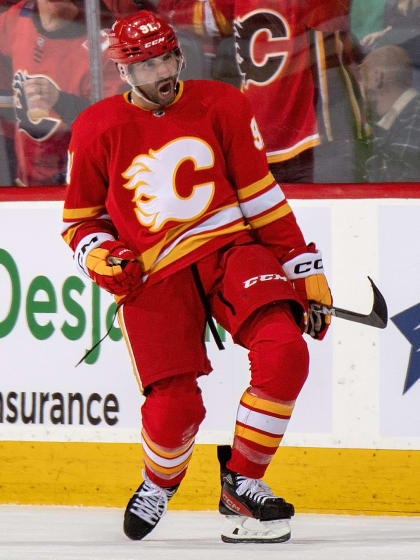 Flames Nazem Kadri making rookies feel at home in Calgary
