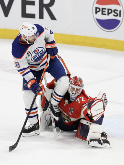 Oilers at Panthers (Game 1)