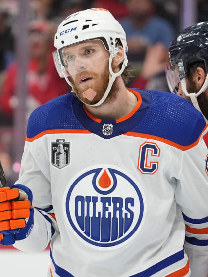 Connor McDavid Oilers had chances in Game 1 loss in Stanley Cup Final