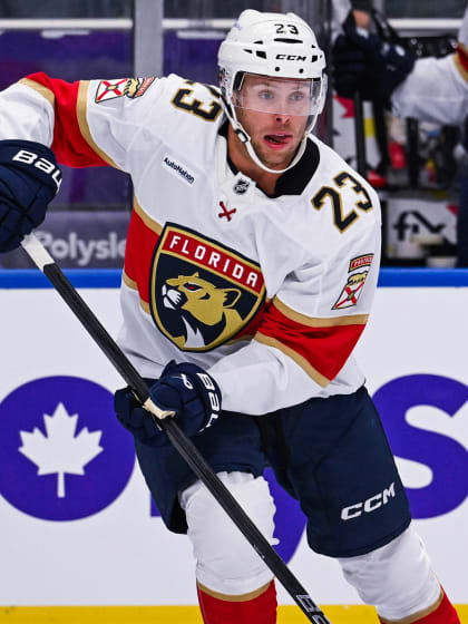 Florida Panthers sign Carter Verhaeghe to eight year contract