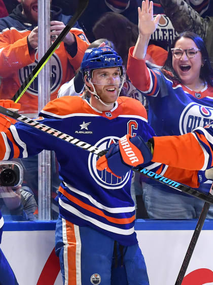 Oilers Connor McDavid scores 1000th NHL point