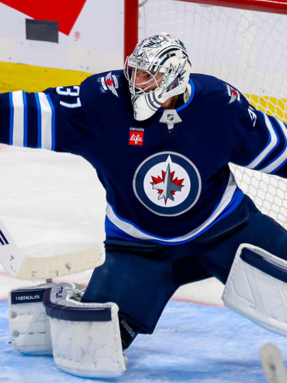 Winnipeg Jets Connor Hellebuyck named Unmasked Goalie of the Year