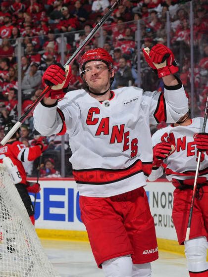 Andrei Svechnikov rediscovers playoff scoring touch for Carolina Hurricanes