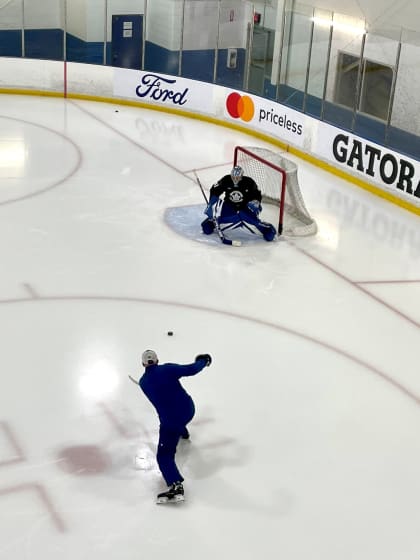 Anthony Stolarz ‘progressing,’ back on ice for Toronto
