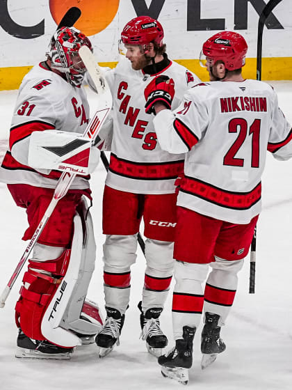 Frederik Andersen ‘unreal’ shutout in Game 4 helps Carolina Hurricanes avoid elimination