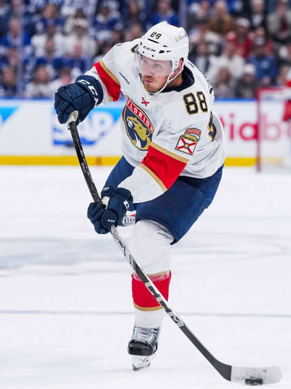 Schmidt hoping to win elusive Stanley Cup with Panthers