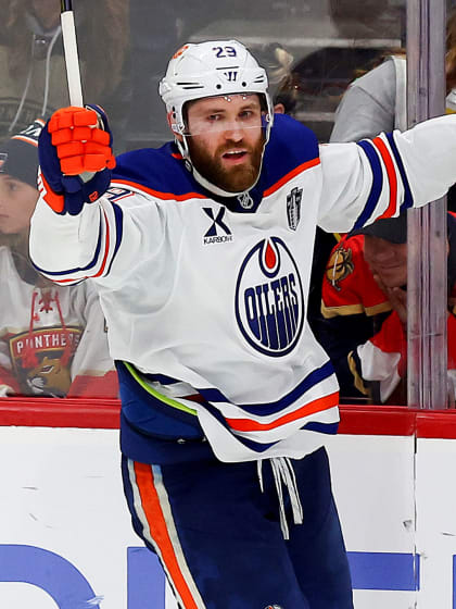 Oilers Leon Draisaitl repeats OT heroics with record-breaking goal to even Stanley Cup Final