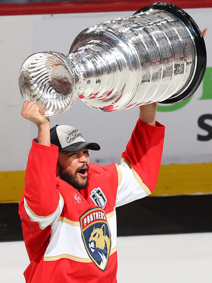 Panthers Seth Jones grateful for Stanley Cup win after trade from Blackhawks