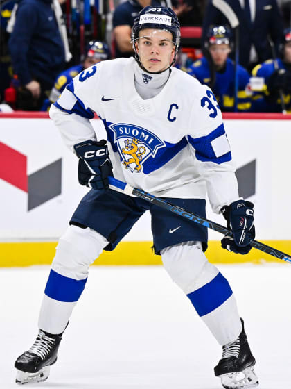 Aron Kiviharju carving out leadership role for Finland in World Juniors