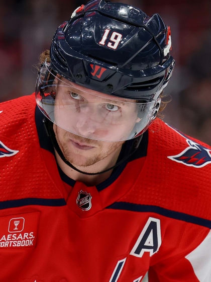 Int’l Ice: Ingen Bäckström i Tre Kronor 