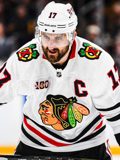 Nick Foligno returns to Chicago Blackhawks after leave of absence for daughters surgery