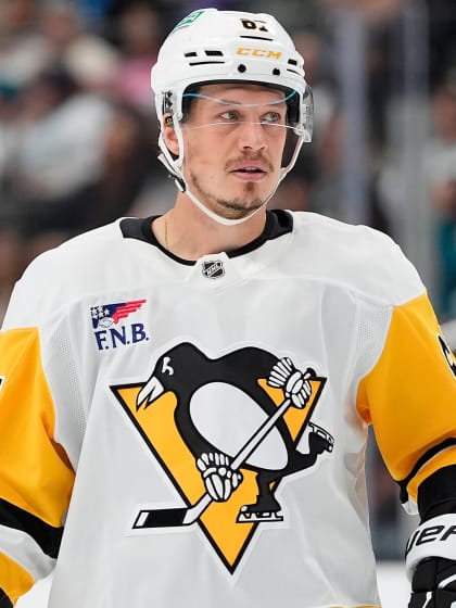 Rickard Rakell redo att göra comeback för Penguins