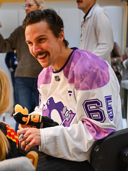 Penguins Predators visit Stockholm cancer center 2025 NHL Global Series Sweden