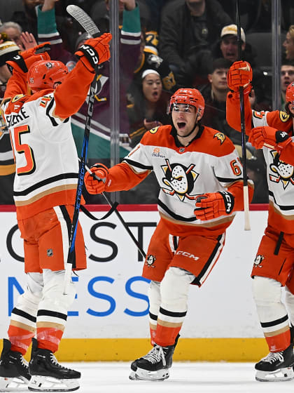 Game tying goals in final 15 seconds highlight historic night in NHL