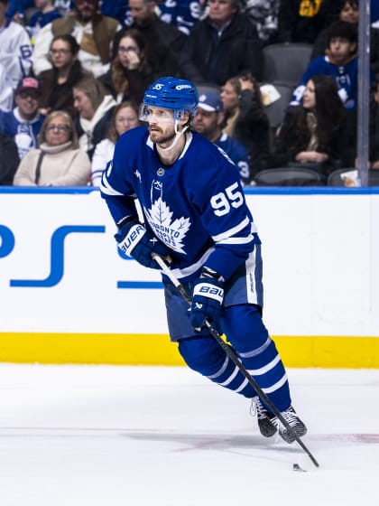 Ekman Larsson skadad i Maple Leafs förlust