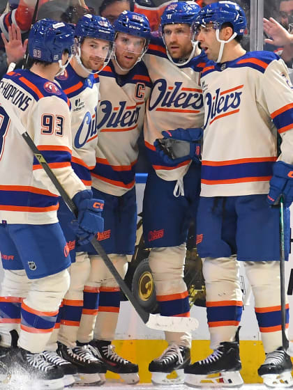 Edmonton Oilers hope upcoming home games can help tip Pacific Division title race