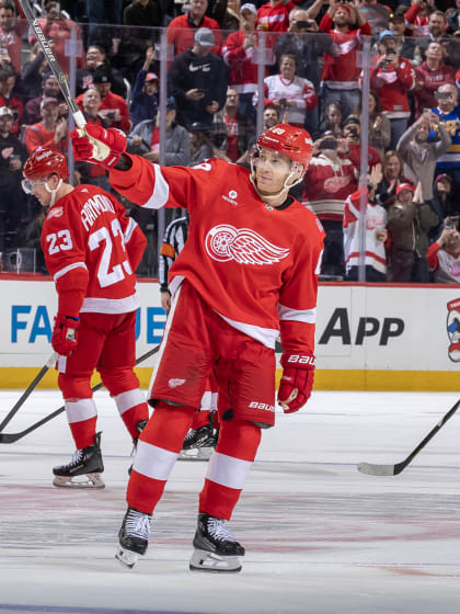 NHL EDGE stats behind Patrick Kane 500 goals