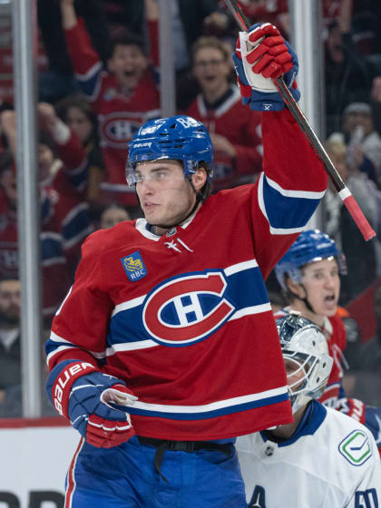 Slafkovský prispel k výhre Montrealu tromi bodmi 