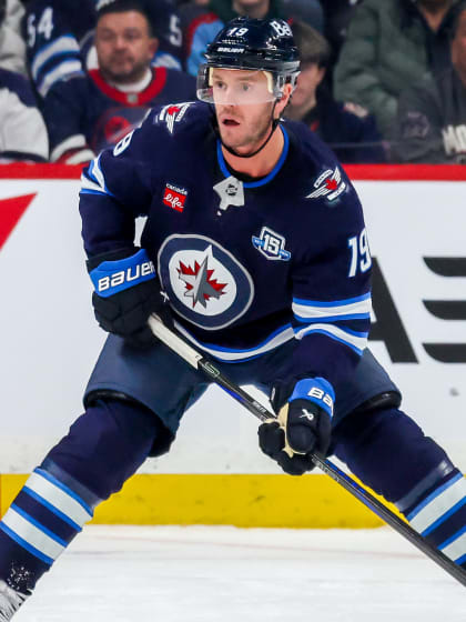 Jonathan Toews anticipates very emotional return to Chicago