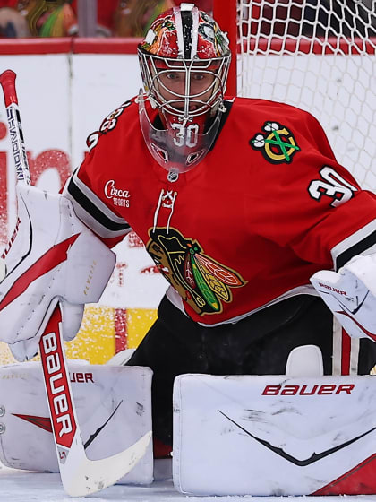 Spencer Knight demeanor helping Chicago Blackhawks find game