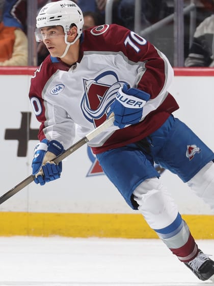Sam Malinski signs 4-year contract with Colorado Avalanche