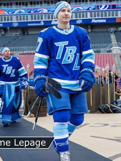 Gourde autre grand moment à Tampa Série des stades