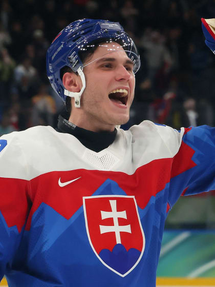 Juraj Slafkovsky evolves into grown man for Slovakia 