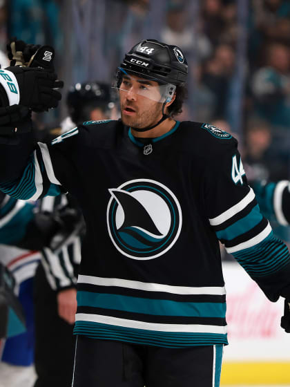 Kiefer Sherwood signs 5 year deal with San Jose